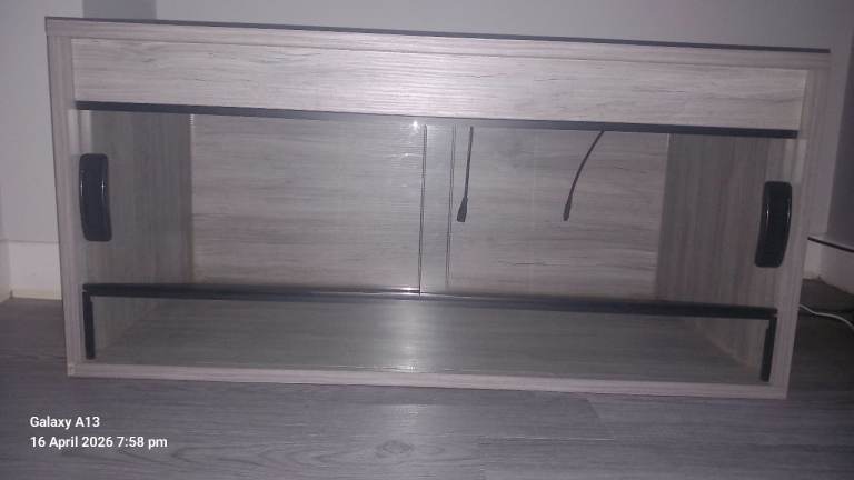 Grey 3ft vivarium tank for reptiles snakes including starter kit items