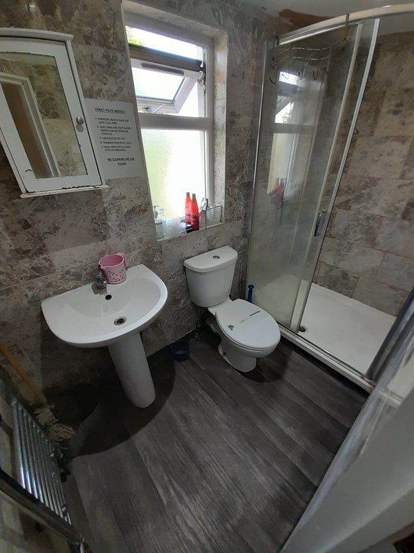 Lovely  Rooms with Bills £600