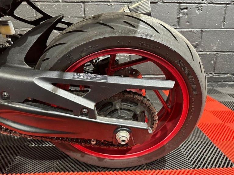 2020 69 SUZUKI GSX-S750  FINANCE SPECIALISTS APPLY NOW