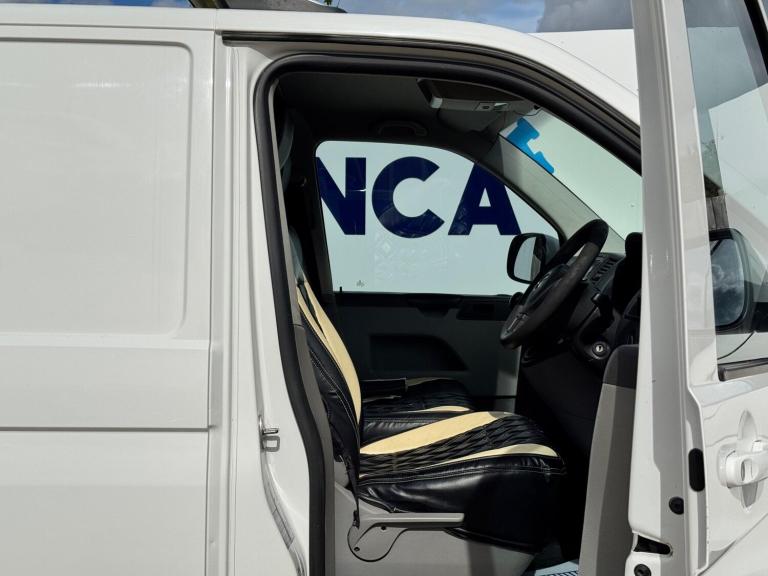 2013 Volkswagen Transporter 2.0 TDI 102PS Van PANEL VAN DIESEL Manual
