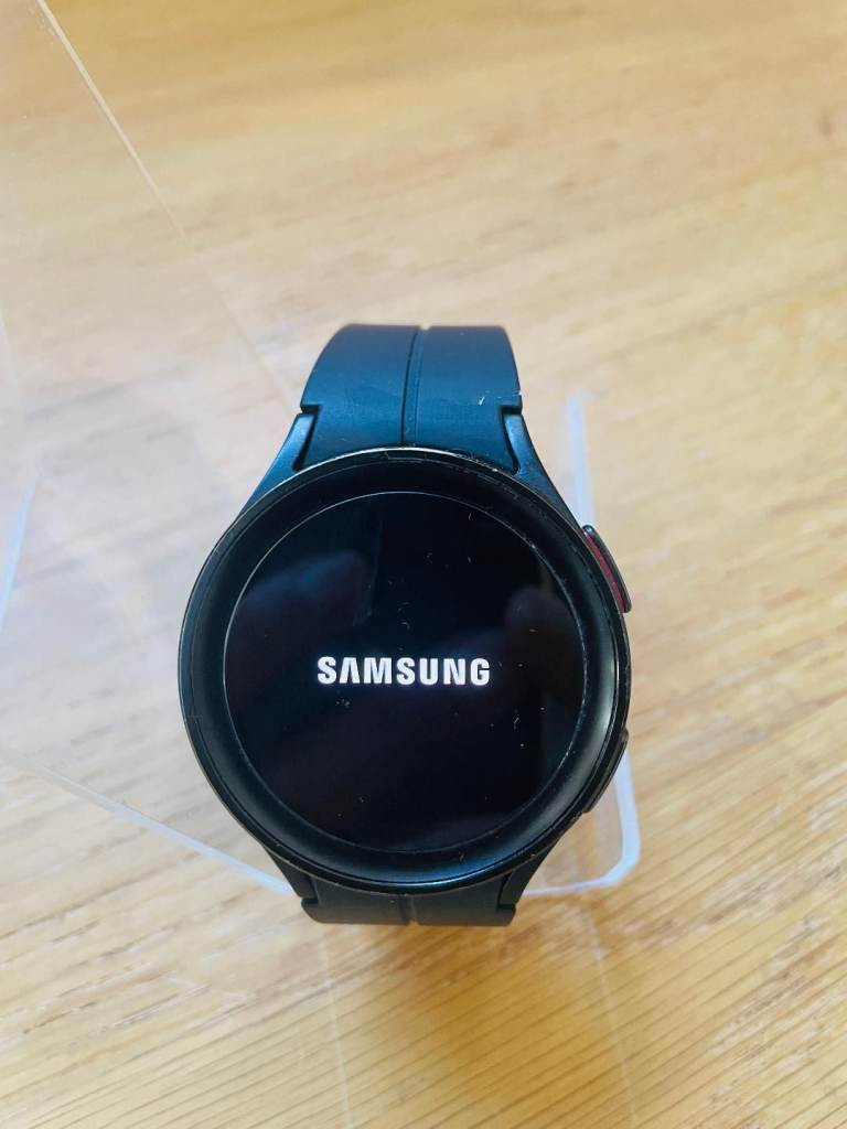 Samsung Watch 5 Pro, LTE, GPS, 45MM (W84)