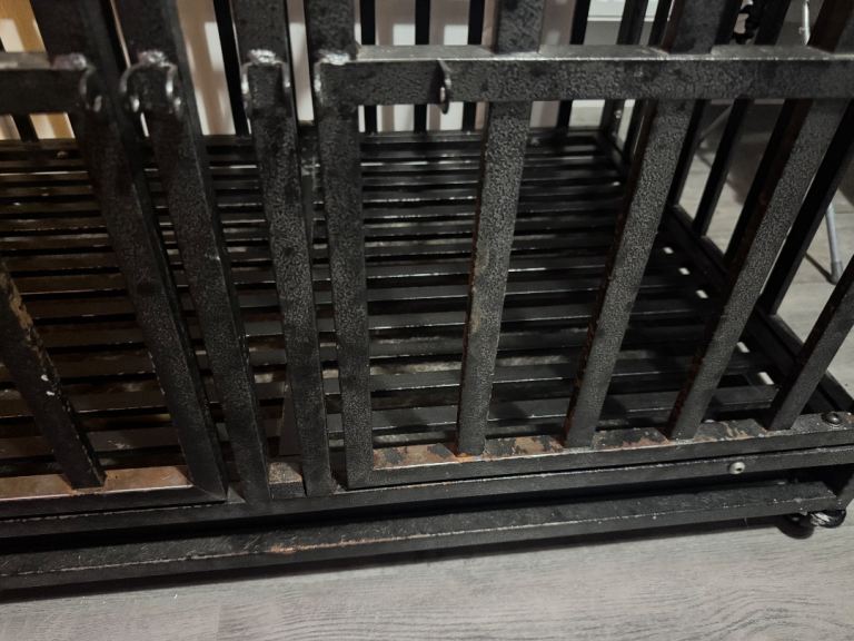 Large Dog cage