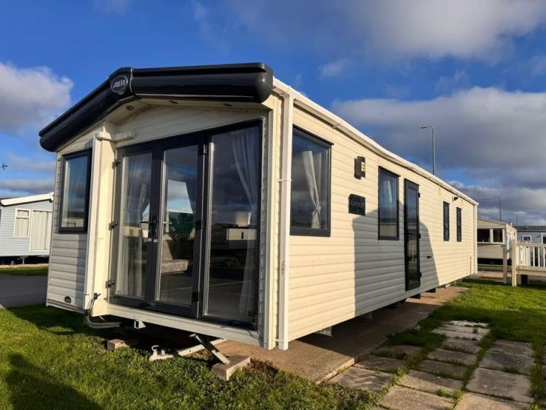 Static caravan for sale 3 bedrooms, North Wales area