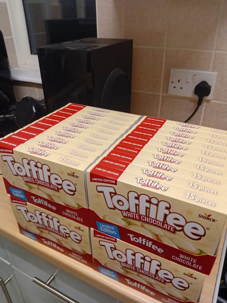 Toffifee White Chocolate Limited Edition - 15 Pieces x 4 trays 