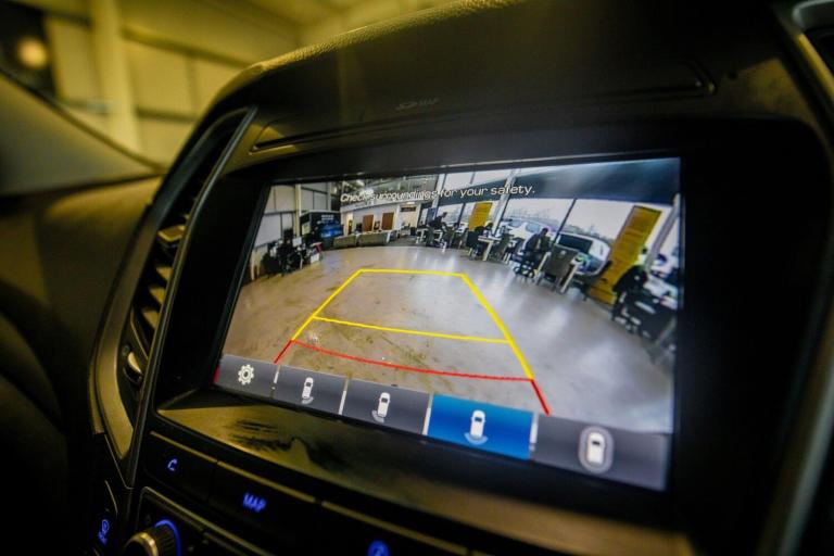 2016 Hyundai Santa Fe 2.2 CRDi Blue Drive Premium SE 5dr Auto [7 Seats] ESTATE DIESEL Automatic