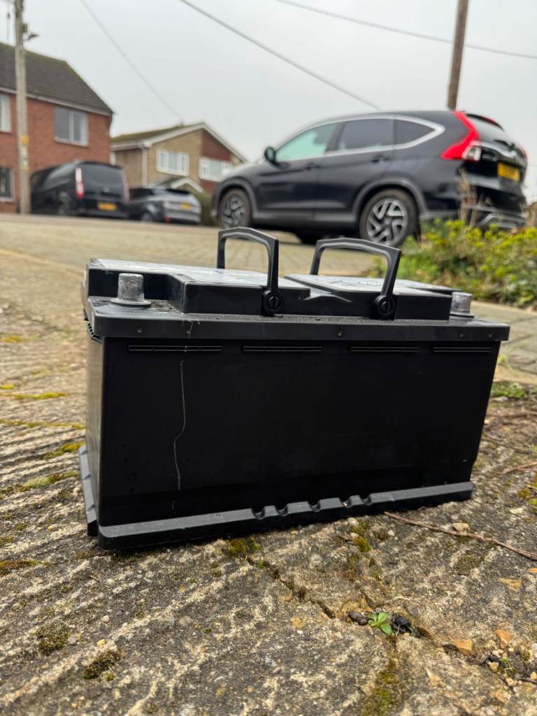 Used original VARTA Battery