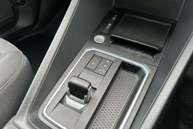 2025 Ford Transit Connect 250 Limited AUTO L2 LWB 1.5 EcoBoost PHEV 150ps, AIR CON, REAR PARKING ...