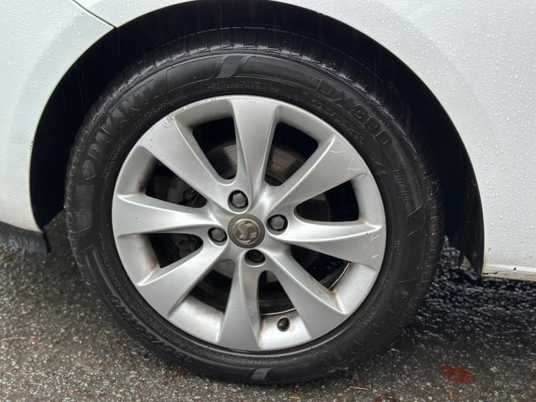 2017 Vauxhall Corsa 1.4i ecoFLEX Energy Euro 6 3dr (a/c) HATCHBACK Petrol Manual