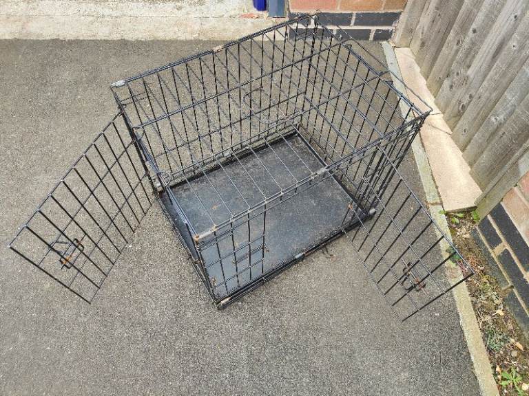 Medium Dog or Puppy crate