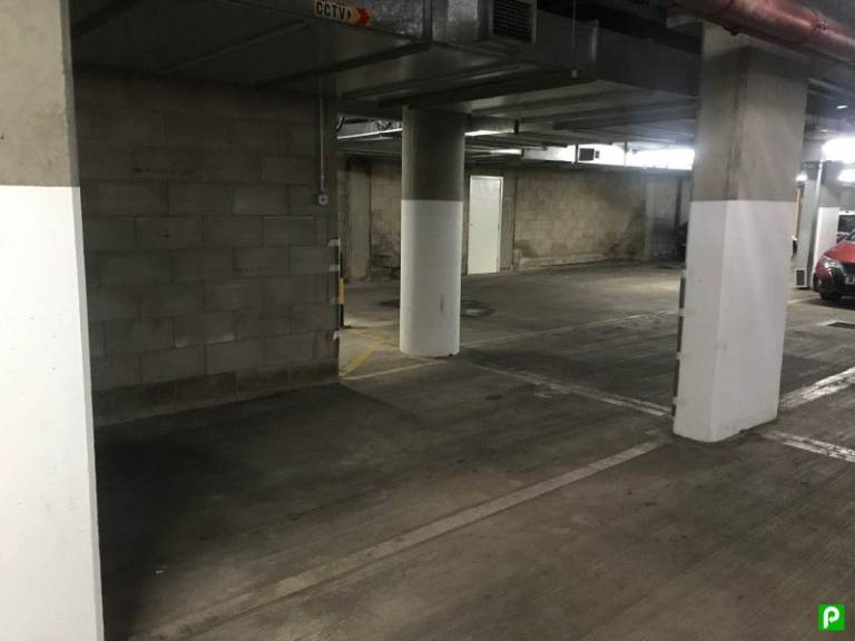 EXTREMELY CONVENIENT CITY CENTRE PARKING SPACE IN SECURE GARAGE COMPOUND