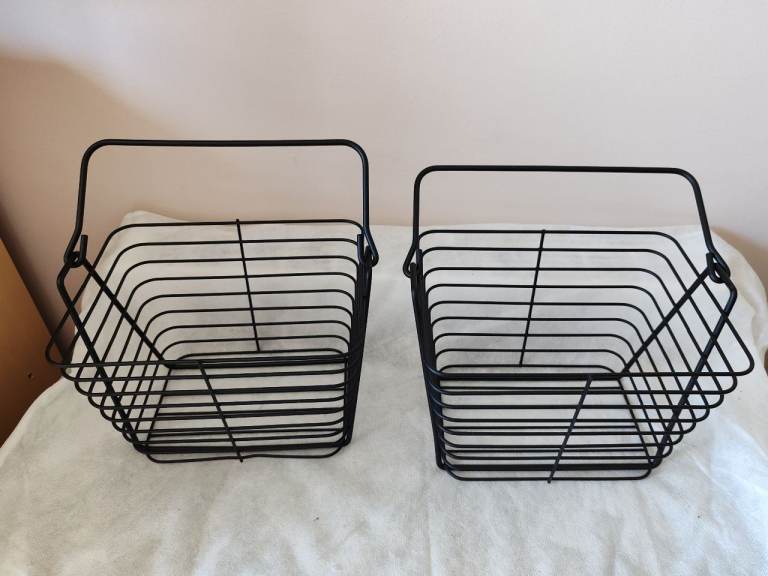 2 x black wire baskets