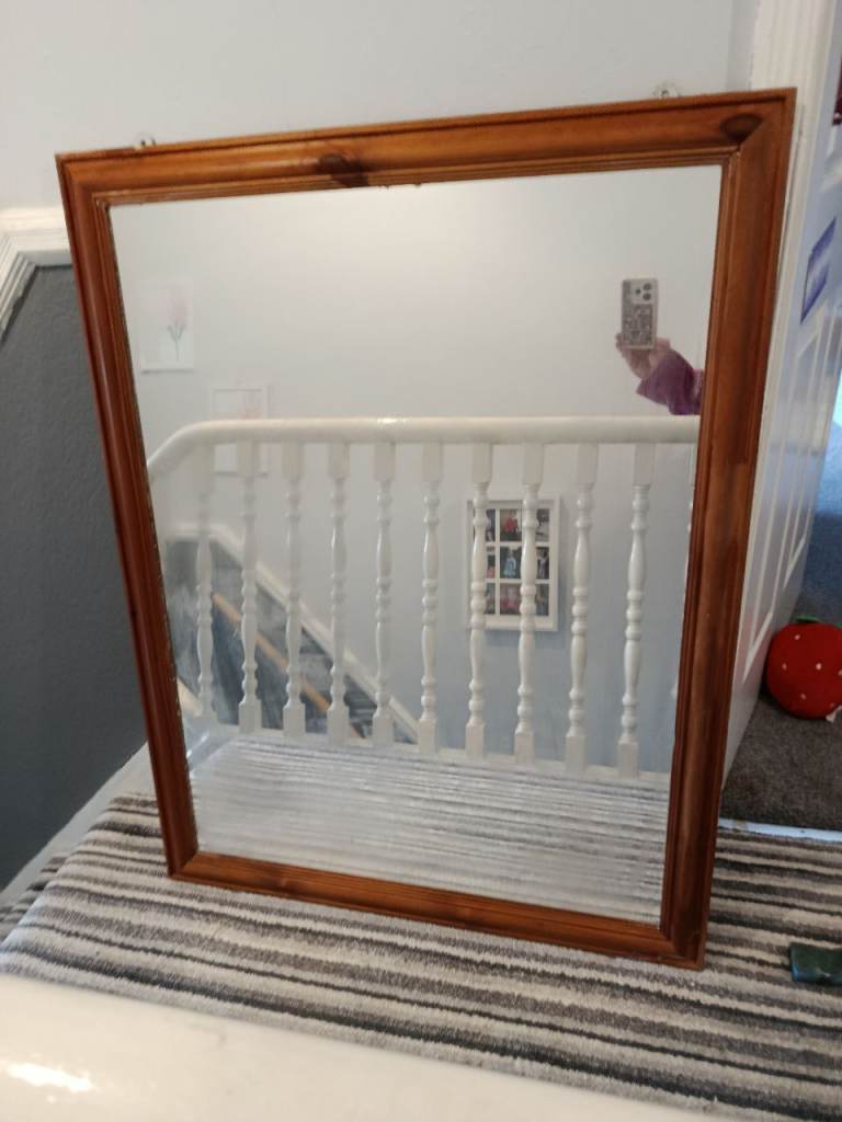 Large mirror 