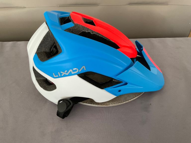 Lixada mountain bike helmet brand new with visor x 6 