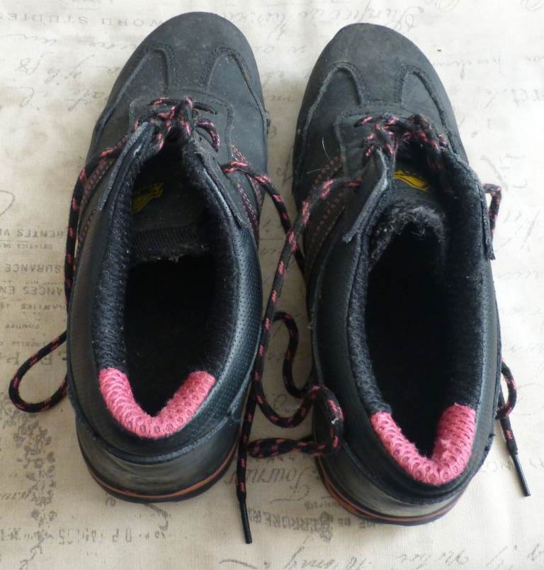 Amblers Safety Steel Toe Cap/Safety Shoes – UK size 7/EU 41