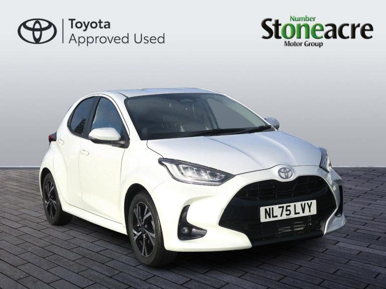  Toyota Yaris 1.5 VVT-h Design Hatchback 5dr Petrol Hybrid E-CVT Euro 6 (s/s) (116 ps) Petrol/Ele...