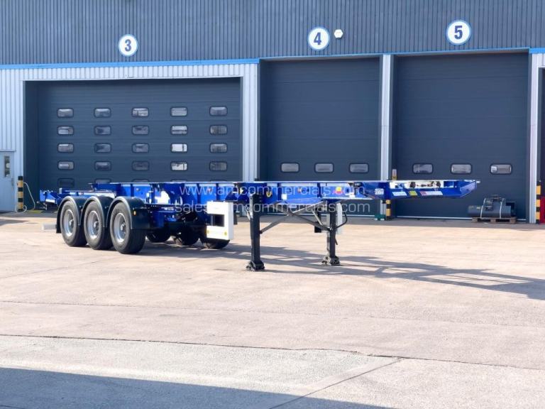 KRONE SLIDING SKELETAL TRI AXLE TRAILER