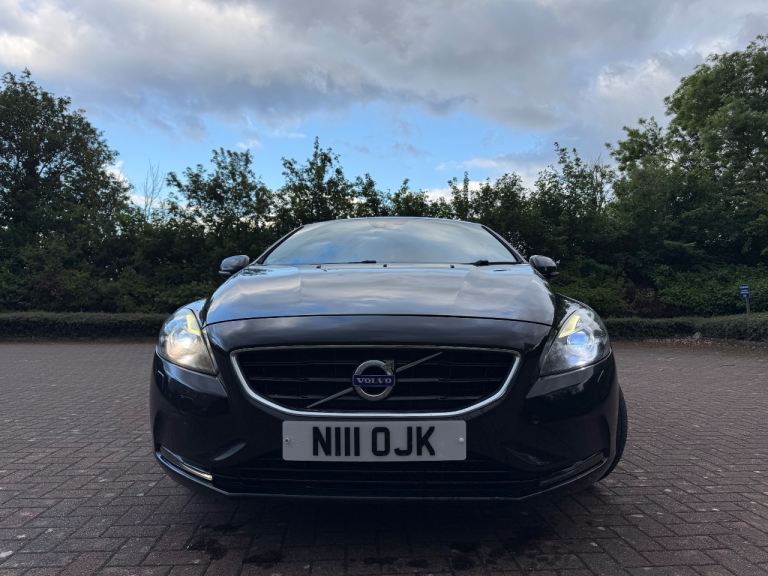 Volvo, V40, Hatchback, 2015, Manual, 1560 (cc), 5 doors
