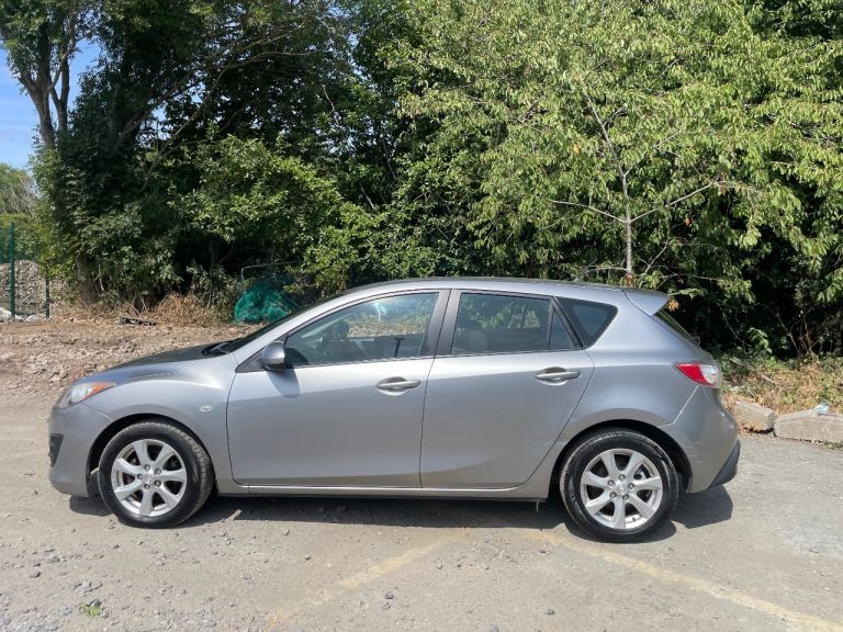 MAZDA 3 1.6 D TS2 61 REG SILVER 5 DOOR GENUINE 75365 MOT DECEMBER 21ST ROAD TAX £35 LOW INSURANCE