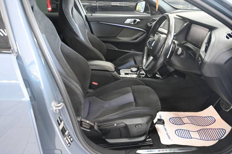 2022 72 BMW 1 SERIES 2.0 M135I HATCHBACK 5DR PETROL AUTO XDRIVE EURO 6 (S/S) (30