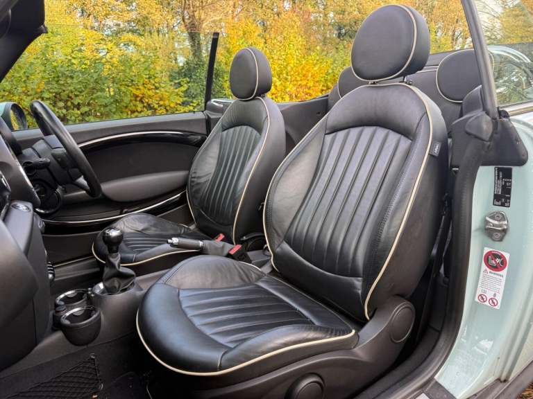 MINI CONVERTIBLE 1.6 Cooper D Convertible 2013