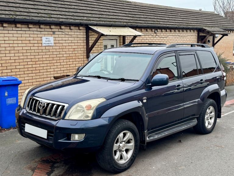 2005 Toyota landcruiser,Land Cruiser,landcruiser,8 seater,