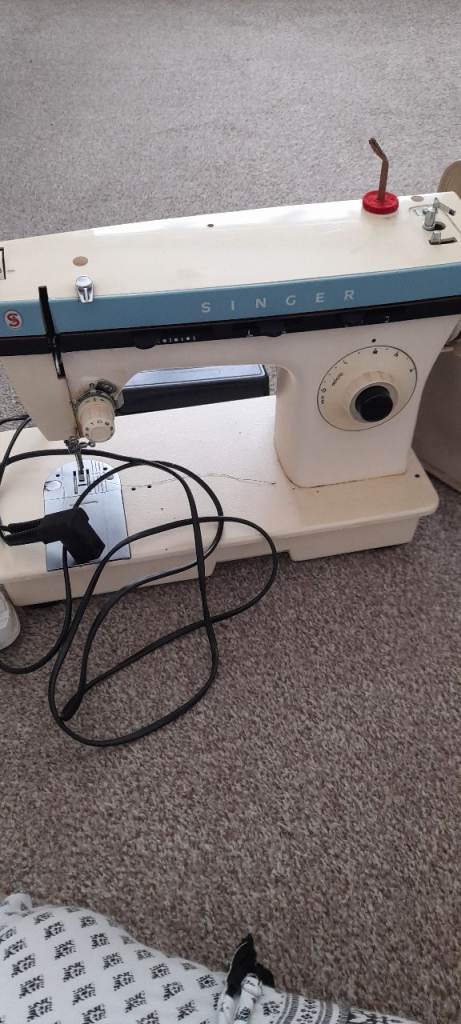 Sewing machine 