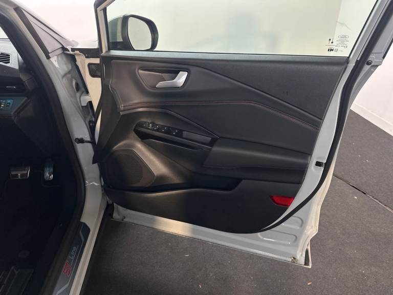 2024 Ford Puma 5Dr ST-Line 1.0 MHEV 125PS Auto Hatchback Petrol Automatic