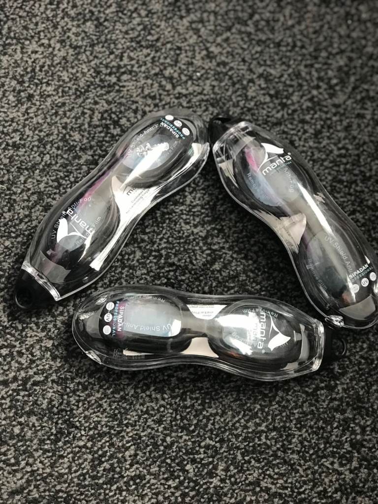 Job Lot 9x Manta Swimming Goggles Mirror Anti Fog UV Shield with Ear Plugs -Black