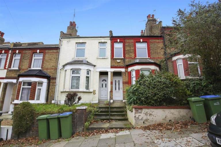 2 bedroom house in Plumstead, South East London (SE18) (2 beds)
