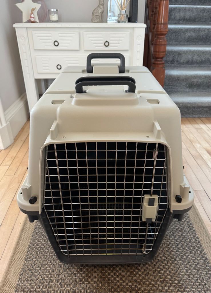 Dog Crate/Carrier