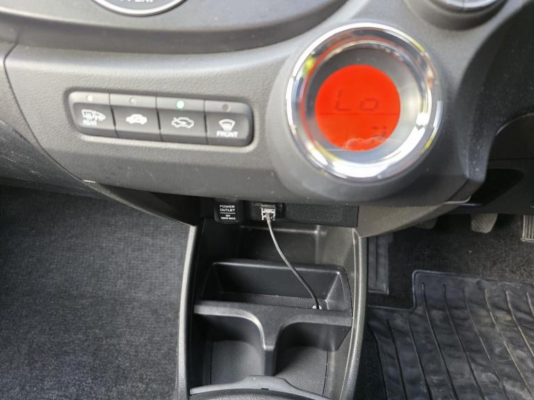 2015 Honda Jazz 1.4 i-VTEC ES Plus 5dr HATCHBACK PETROL Manual