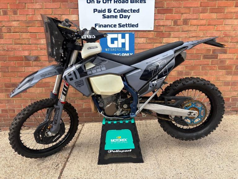 2023 HUSQVARNA FE501 - RALLY SPEC - 40 HOURS - REKLUSE - LARGE TANK + MORE!