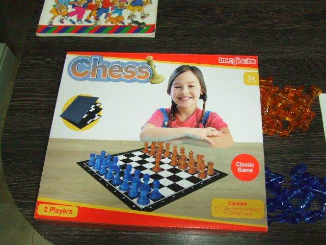 Beginners chess set
