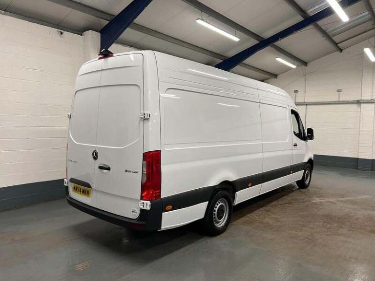 2024 Mercedes-Benz Sprinter 3.5t H2 Pro Van PANEL VAN DIESEL Manual