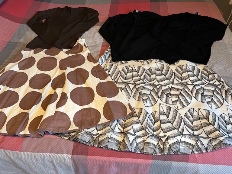 Clothes bundle size 8 - two skirts, three tops / fine jumpers. Boden Oasis