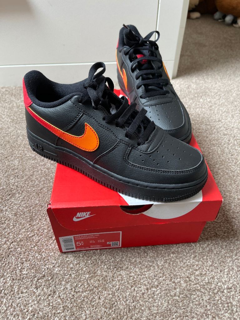 Nike Air Force 1 LV8 (GS) Trainers – Brand New in Box – UK 5 (Youth)