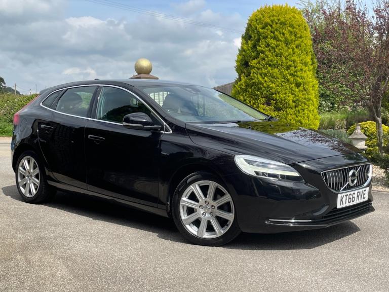 2017 Volvo V40 D2 [120] Inscription 5dr HATCHBACK Diesel Manual