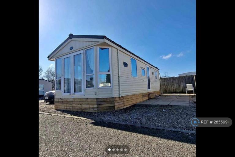 2 bedroom house in Horninglow Road North, Burton-On-Trent, DE13 (2 bed) (#2855991)