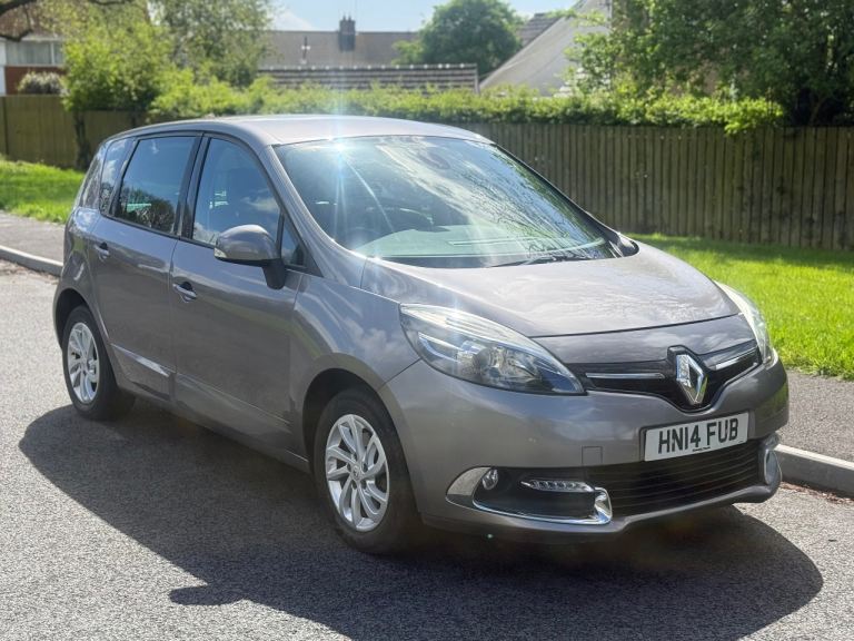 2014 automatic Renault scinic 1.5 dci 