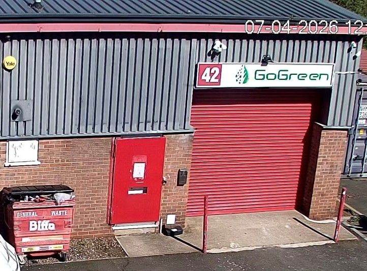 1,090 square foot Unit to Let