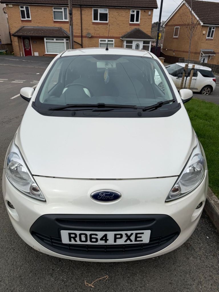 Ford, KA, Hatchback, 2014, Manual, 1242 (cc), 3 doors