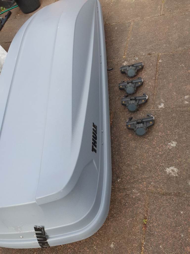 Thule Touring Sport 600 roof box VGC