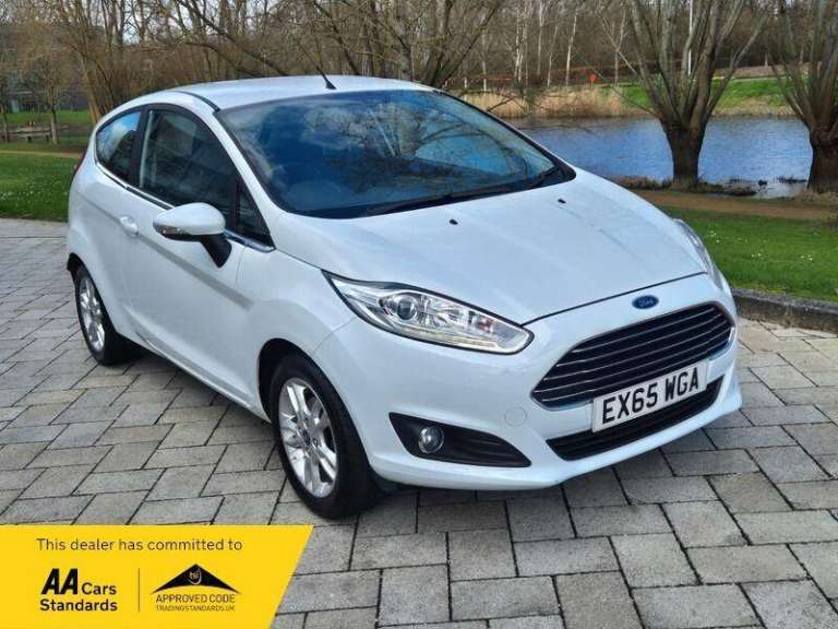Ford, FIESTA, Hatchback, 2015, Manual, 1241 (cc), 3 doors