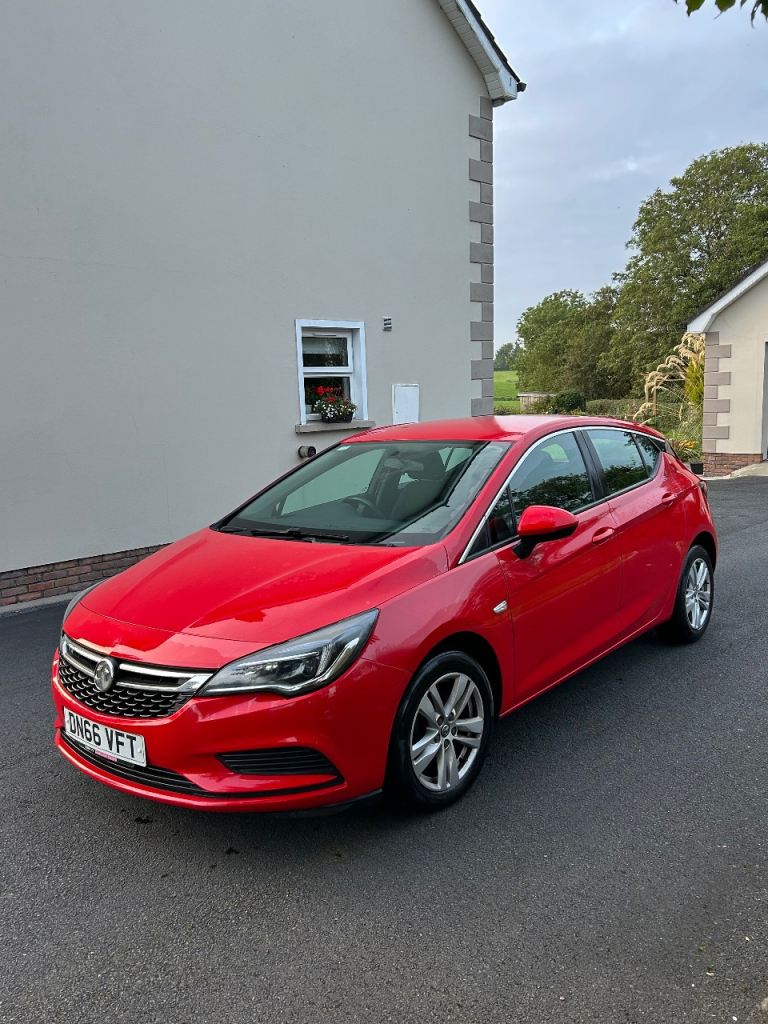 Vauxhall, ASTRA, Hatchback, 2017, Manual, 1399 (cc), 5 doors