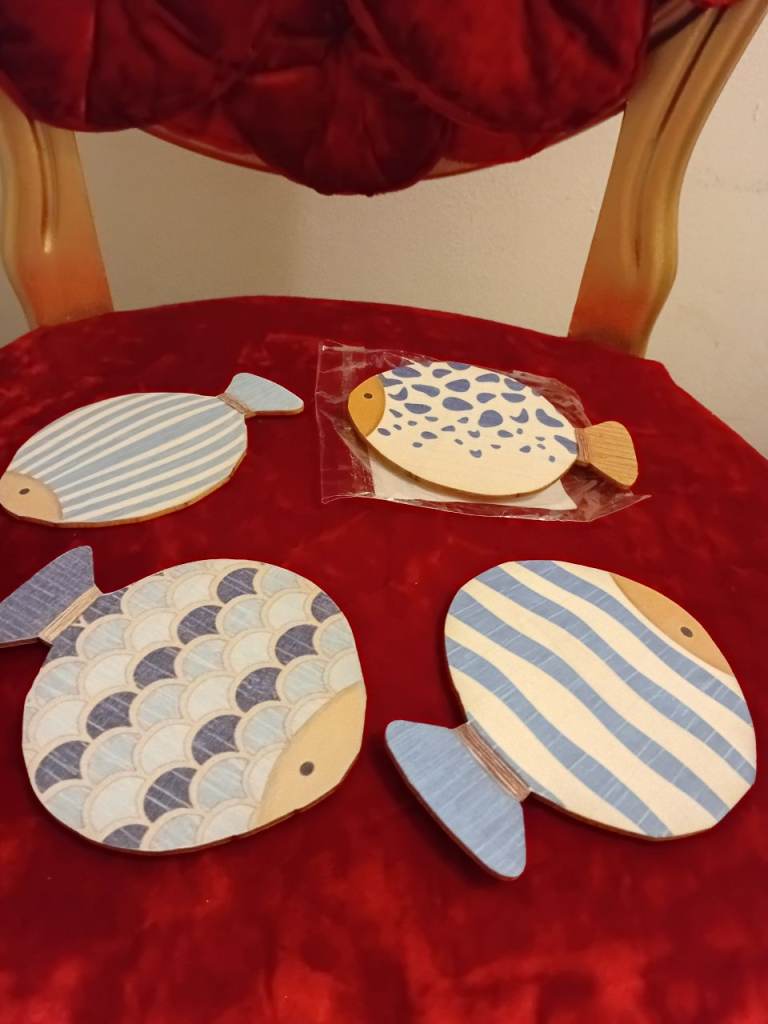 GIFT,NEW X4 FISH DESIGN COASTERS