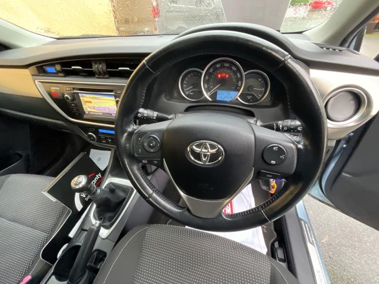 2013 Toyota Auris 1.6 V-Matic Icon 5dr HATCHBACK Petrol Manual