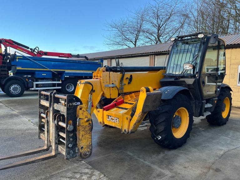 219 JCB 540V140 hi viz telly handler 14 meter with air conditioning 