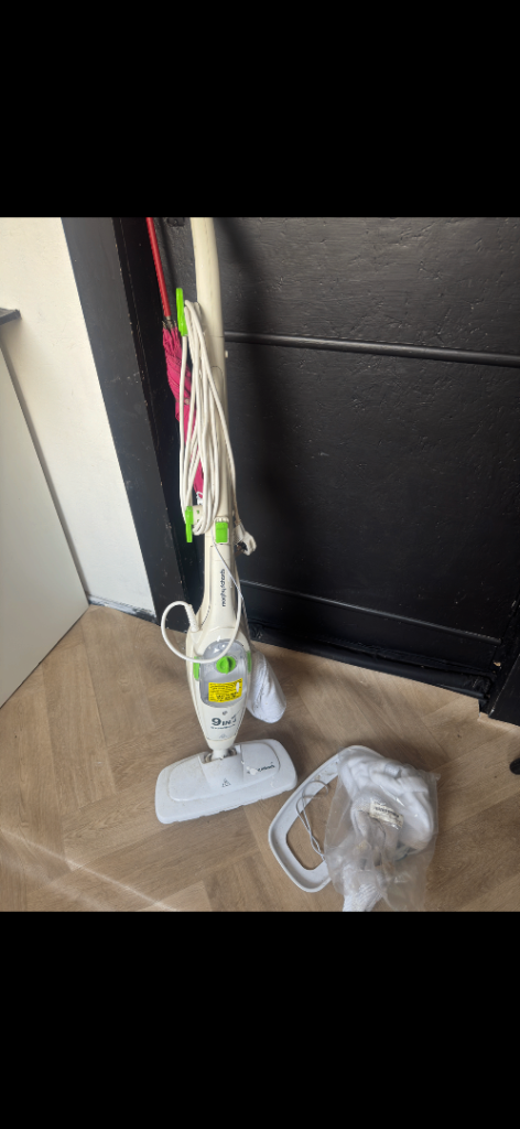 Morphy Richards 9 in 1 Steam Floor Cleaner - Good Condition