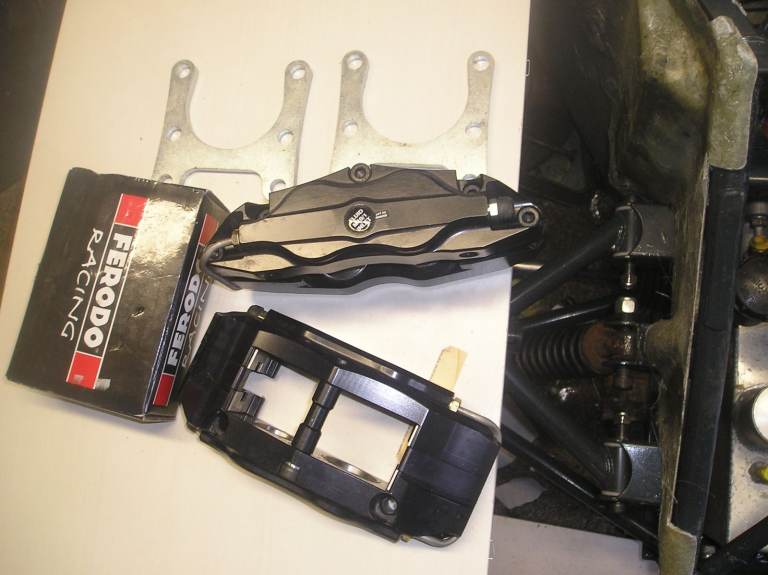 Ferodo racing brake pads and 4-pot calipers