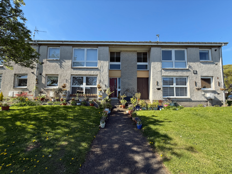 Hamilton Street, Broughty Ferry, Dundee - Two Bedroom Property Available Now
